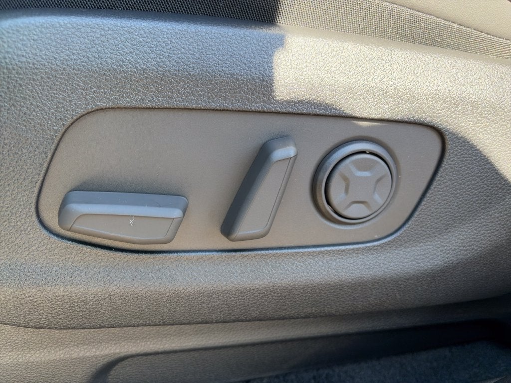 2027 Kia Carnival Hybrid SX