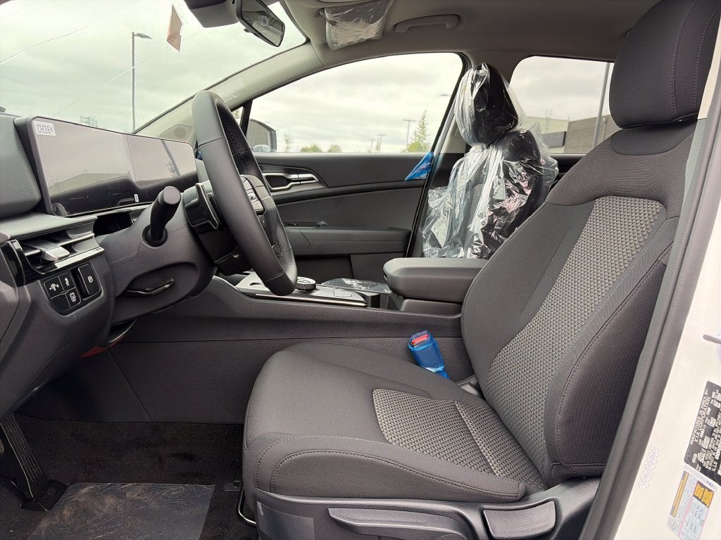 2027 Kia Sportage Hybrid LX