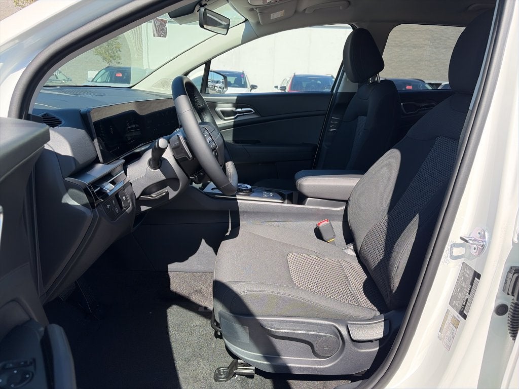 2027 Kia Sportage Hybrid LX