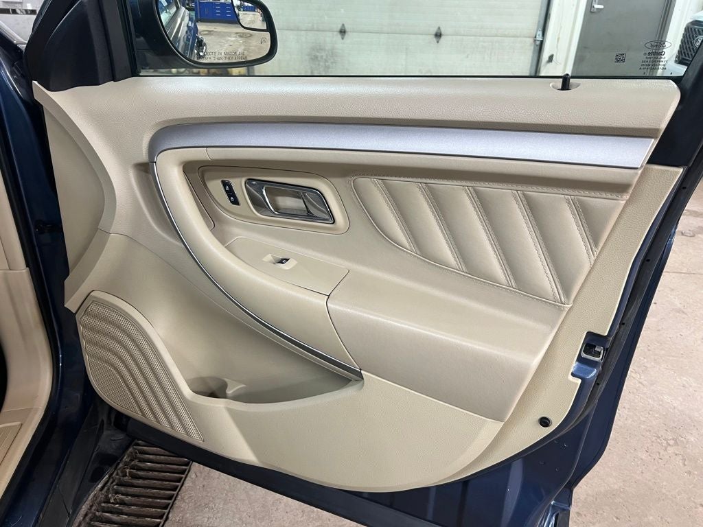 2018 Ford Taurus SEL