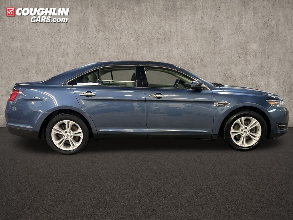 2018 Ford Taurus SEL