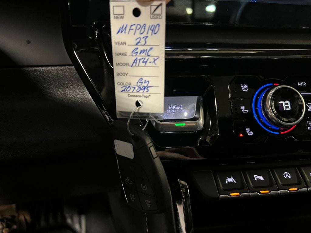 2023 GMC Sierra 1500 AT4X