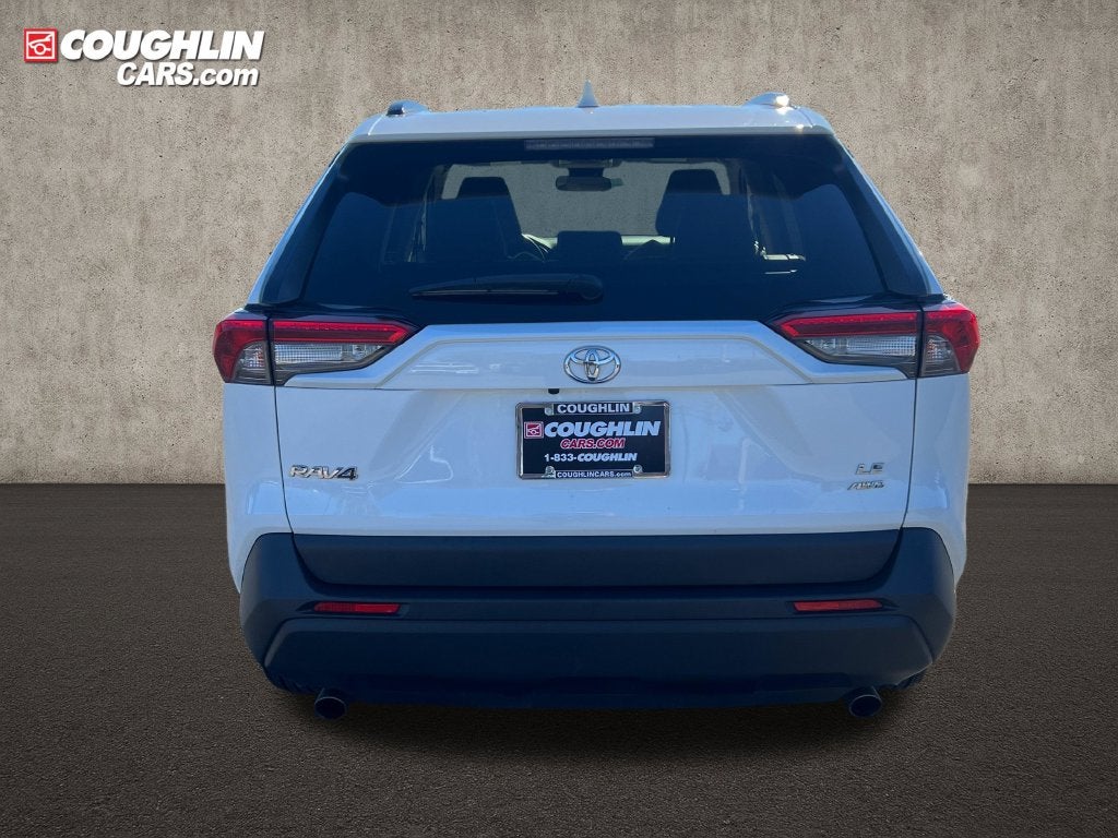 2019 Toyota RAV4 LE