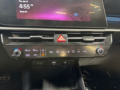 2023 Kia Niro Plug-In Hybrid SX