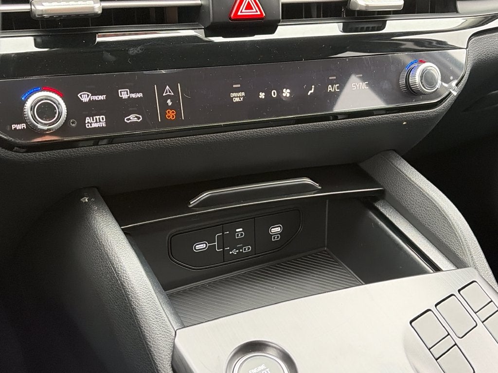 2027 Kia Sportage Hybrid LX