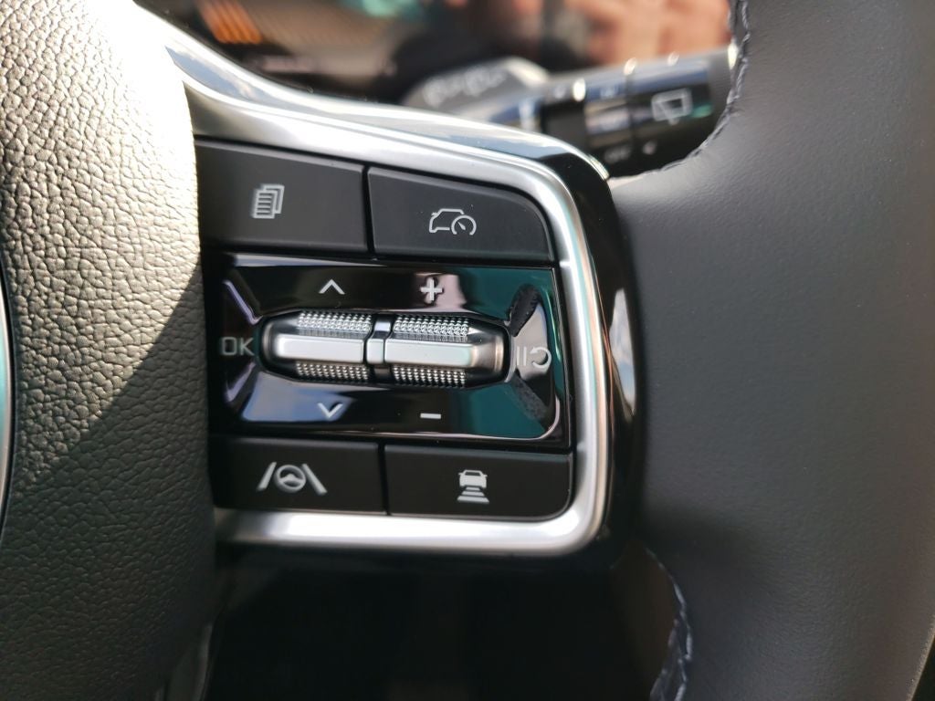 2026 Kia Carnival Base