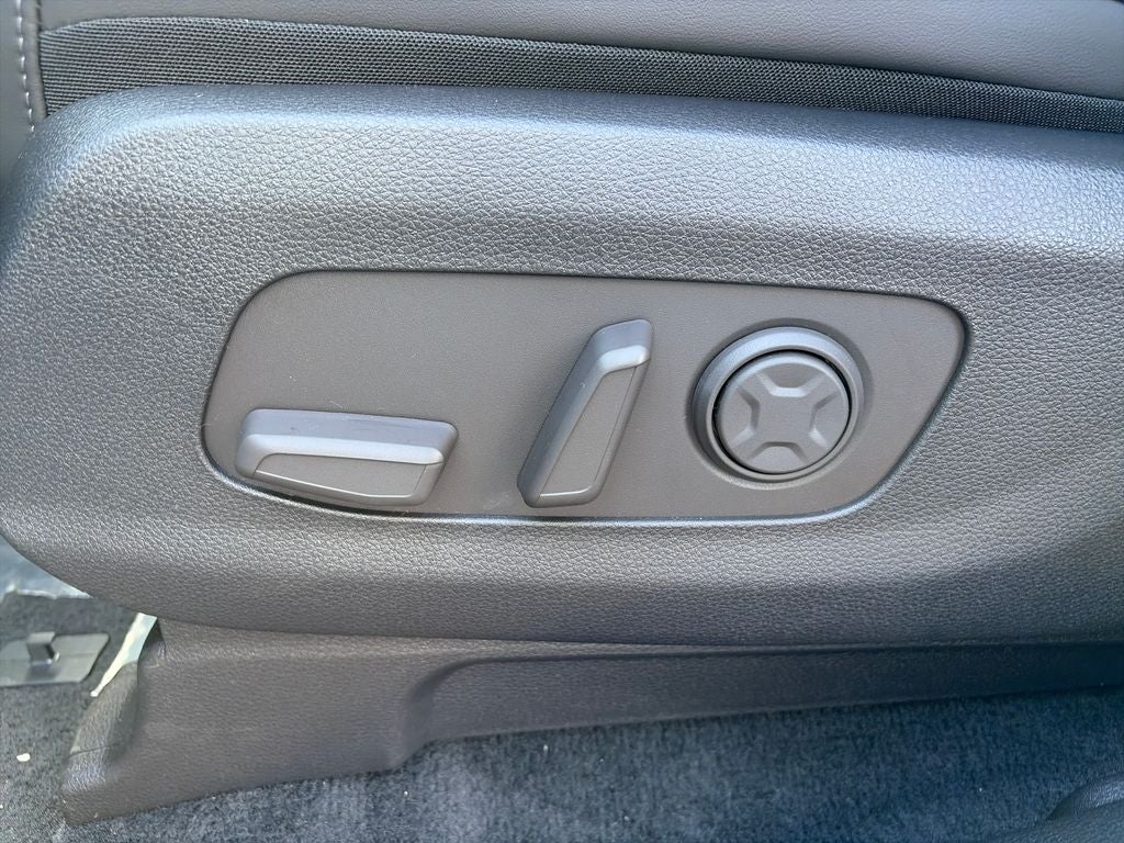 2027 Kia Carnival LXS