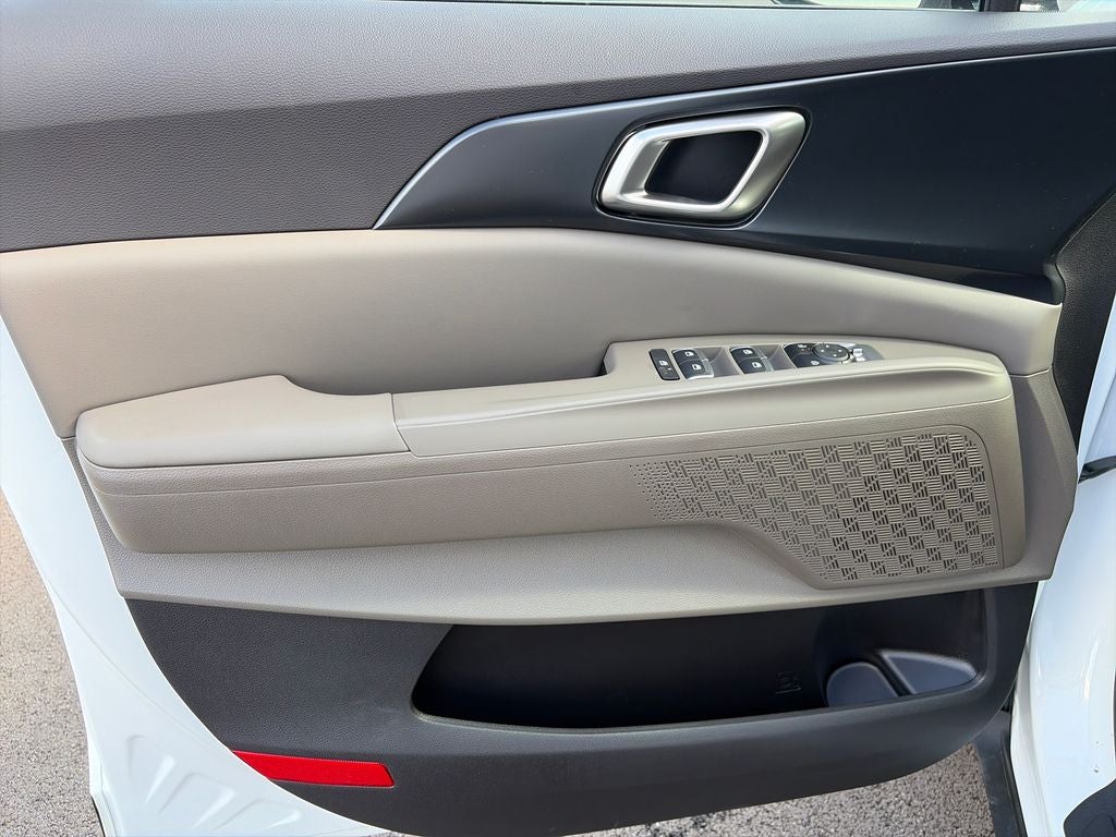 2027 Kia Carnival LXS