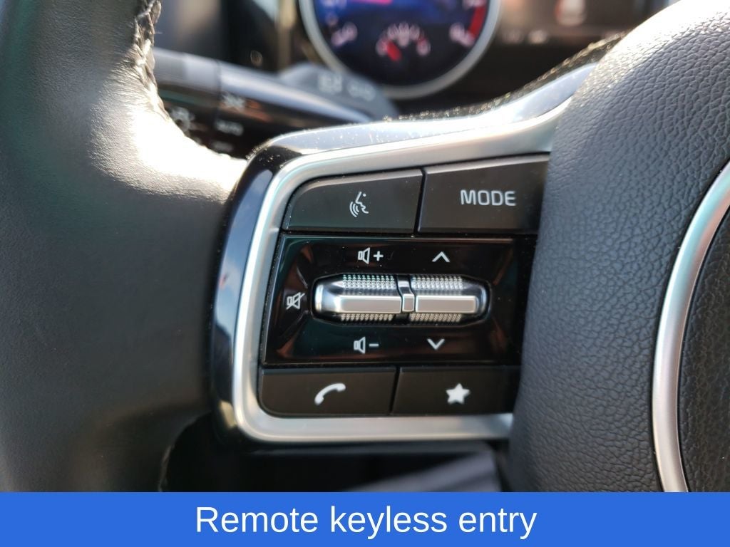 2024 Kia Carnival EX