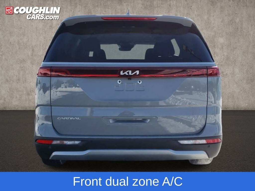 2024 Kia Carnival EX