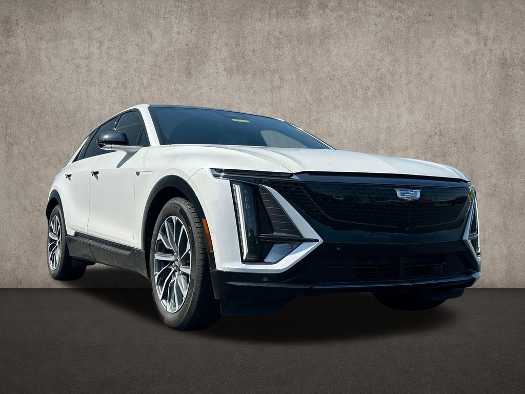 2024 Cadillac LYRIQ Sport 2