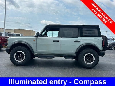 2023 Ford Bronco Base