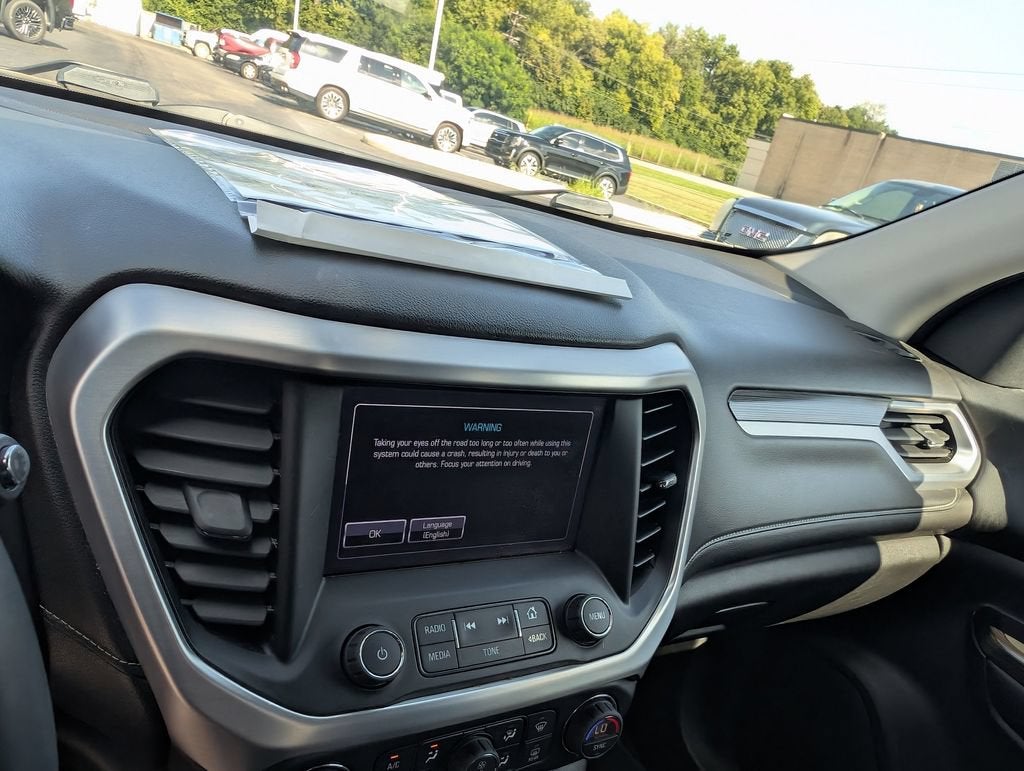 2017 GMC Acadia SLT