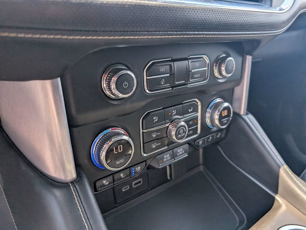 2021 GMC Yukon XL SLT