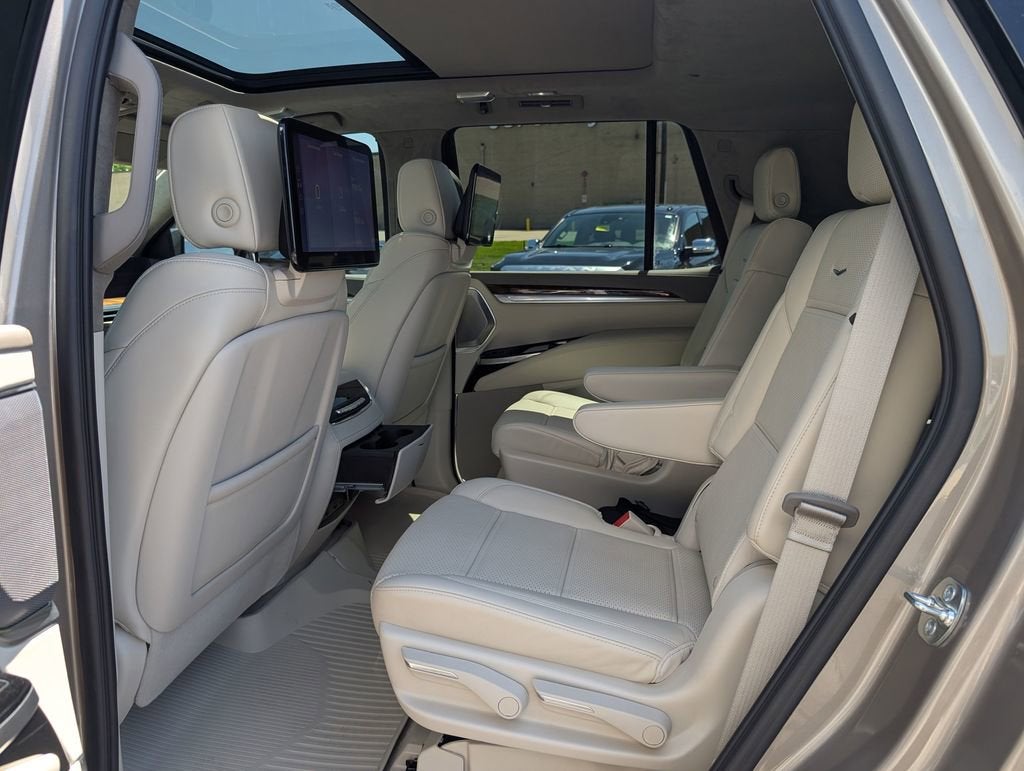 2025 Cadillac Escalade Sport Platinum