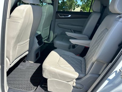 2024 Volkswagen Atlas 2.0T SEL Premium R-Line