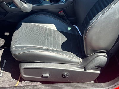2016 Dodge Challenger 392 Hemi Scat Pack Shaker