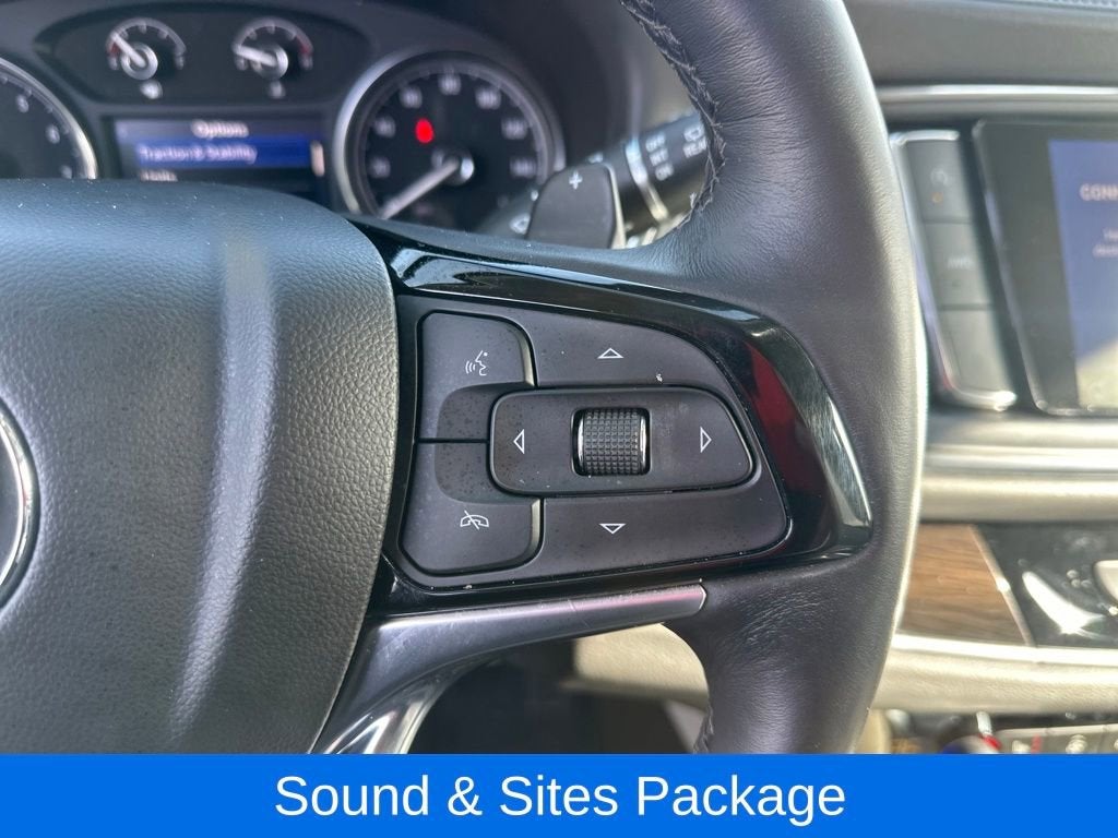 2022 Buick Enclave Essence