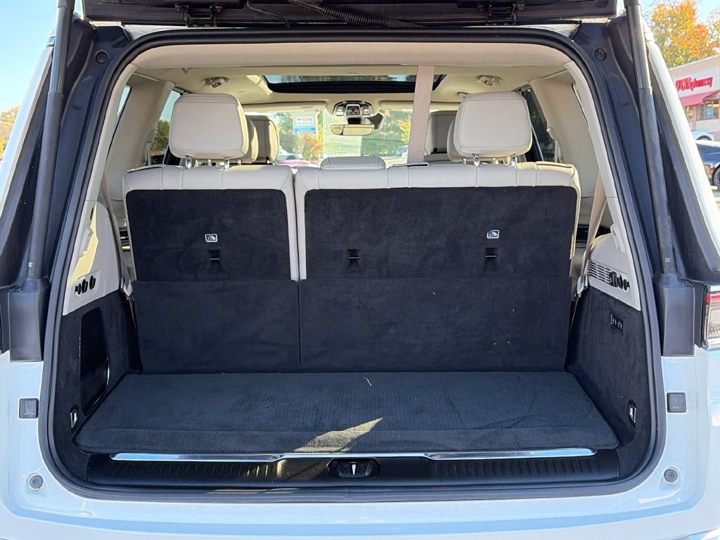 2024 Jeep Grand Wagoneer Base