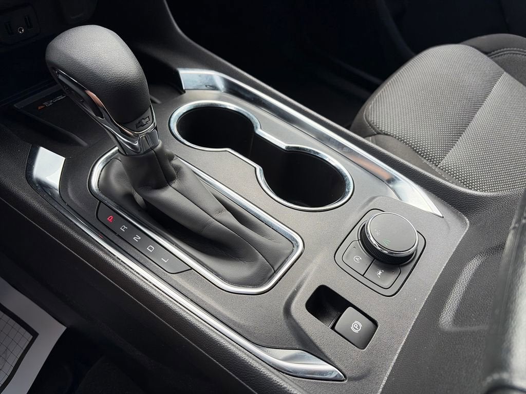 2024 Chevrolet Traverse Limited LT Cloth