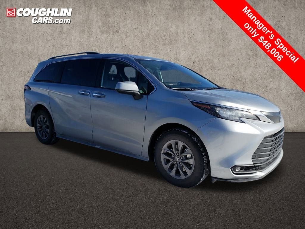 2025 Toyota Sienna XLE