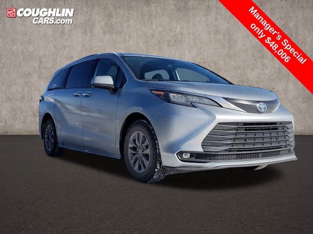 2025 Toyota Sienna XLE