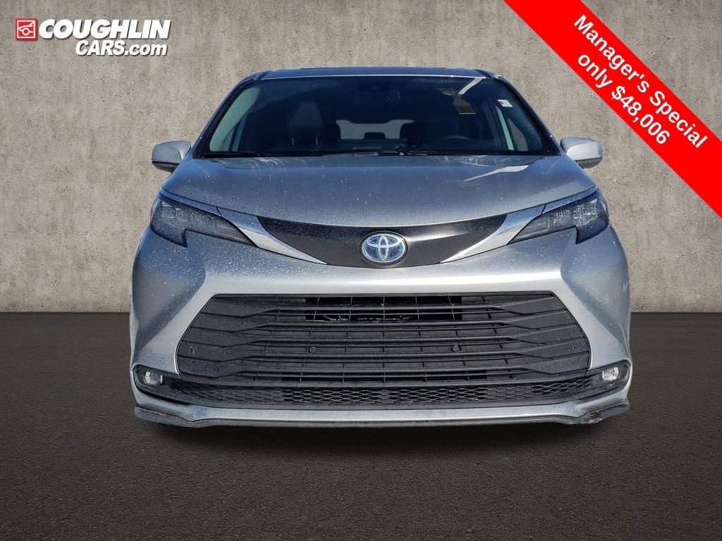 2025 Toyota Sienna XLE